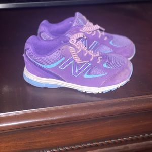 New Balance New Balance. Worn a handful of times. Non-smoking home.